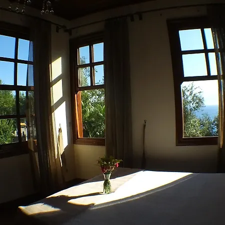 Hostel Odile Konak Αττάλεια