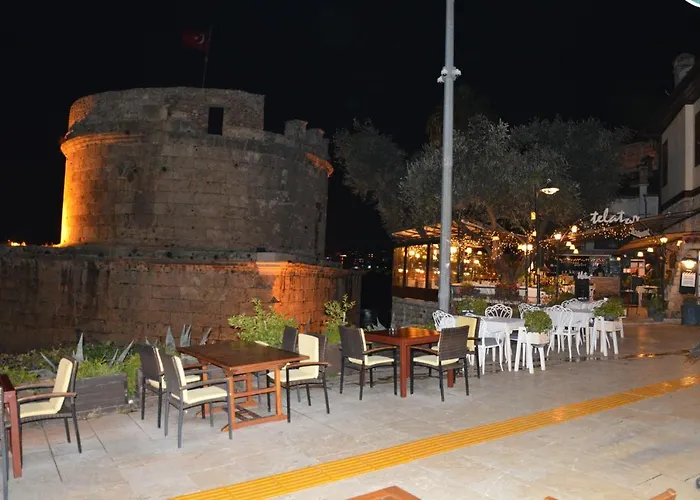 Hostal Odile Konak *